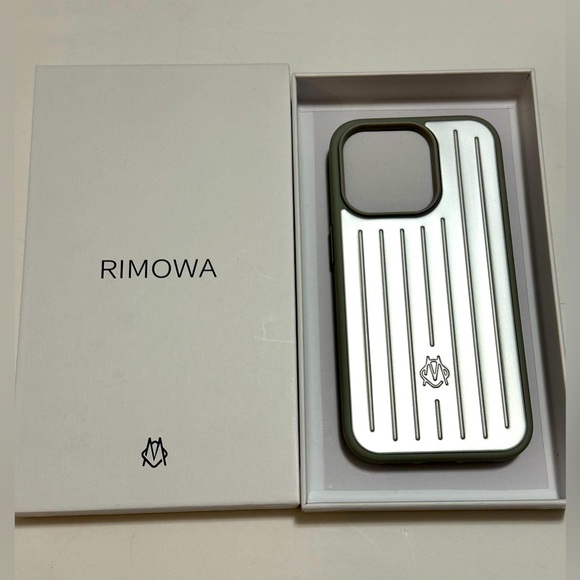 RIMOWA Other - Rimowa iphone case compatible for iPhone 14 Pro